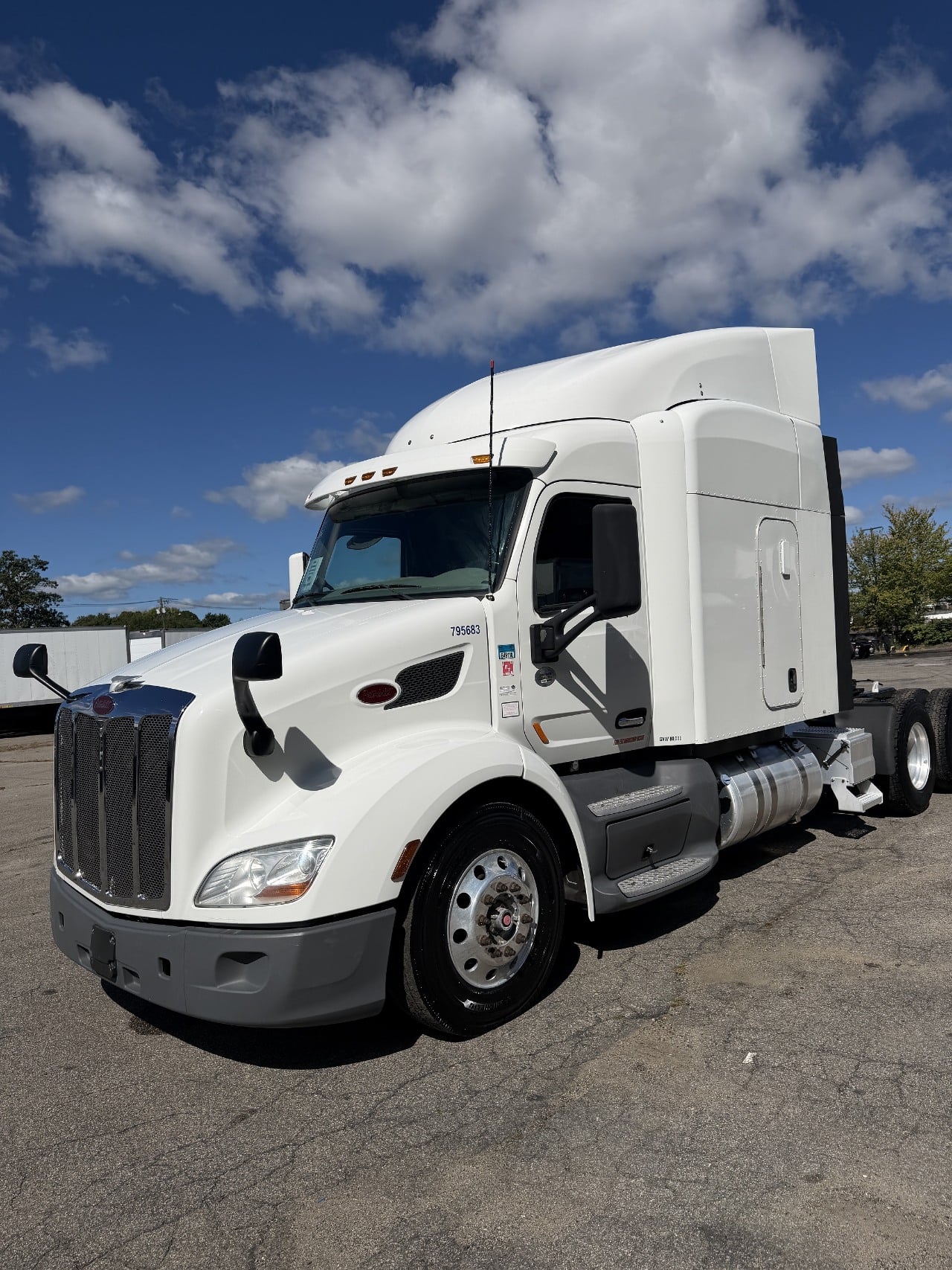 2019-peterbilt-579-sleeper #3129