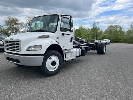 2019 Freightliner M2106 Cab Chassis Truck