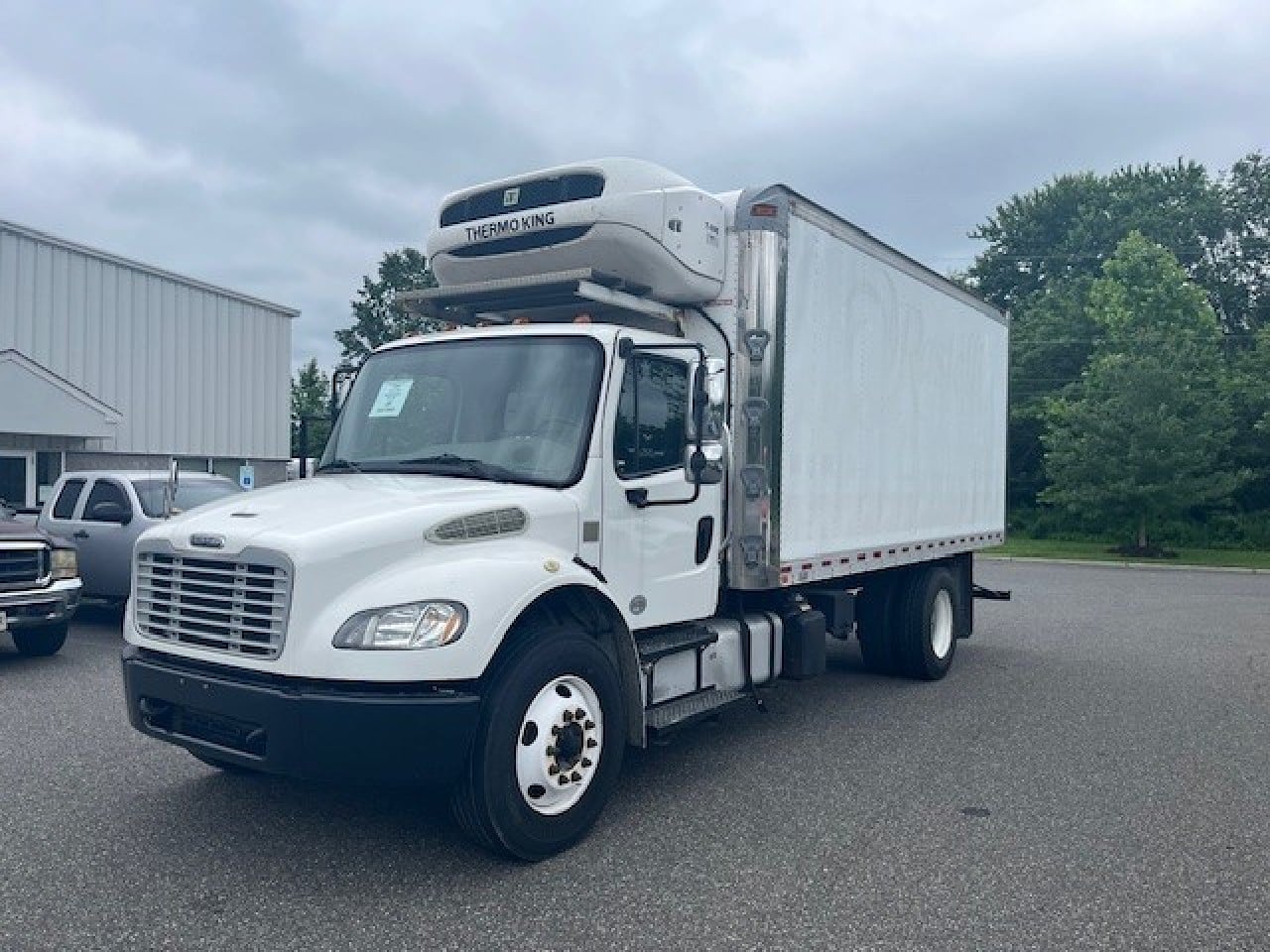 2019-freightliner-m2106-reefer-truck #1336