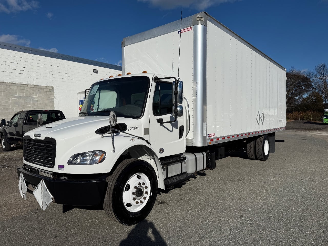 2022-freightliner-m2106-box-van-truck #2257
