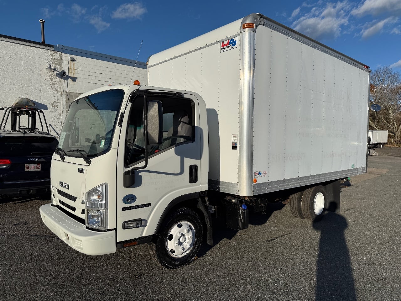 2017-isuzu-npr-box-van-truck #1996