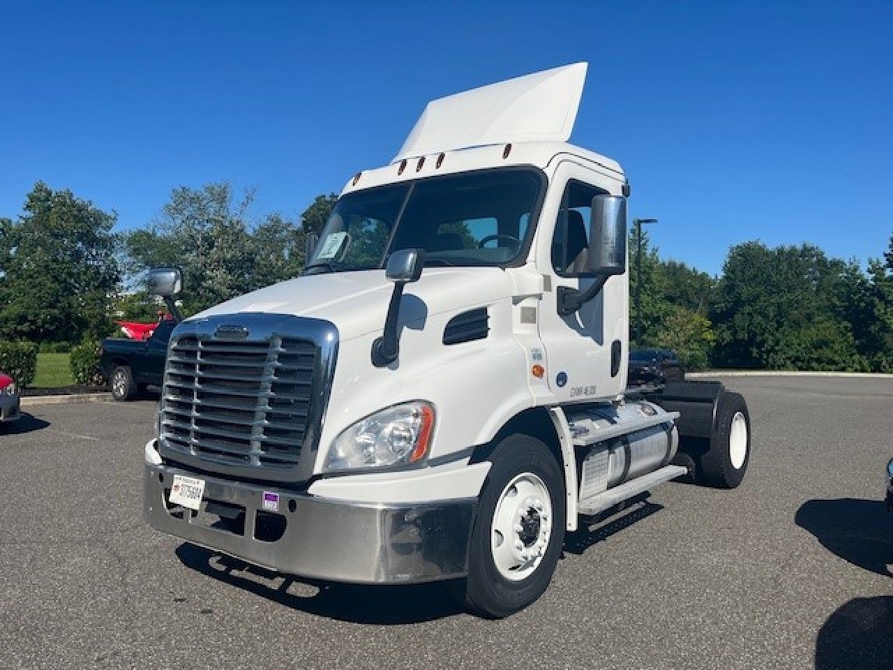 2019-freightliner-cascadia-daycab #2332