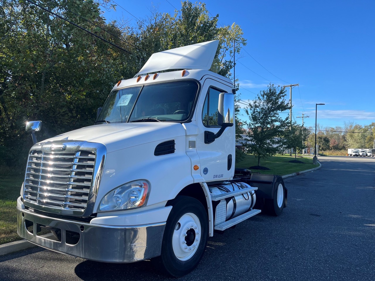 2019 Freightliner CASCADIA Daycab #4214 2019 Freightliner CASCADIA Daycab #4214