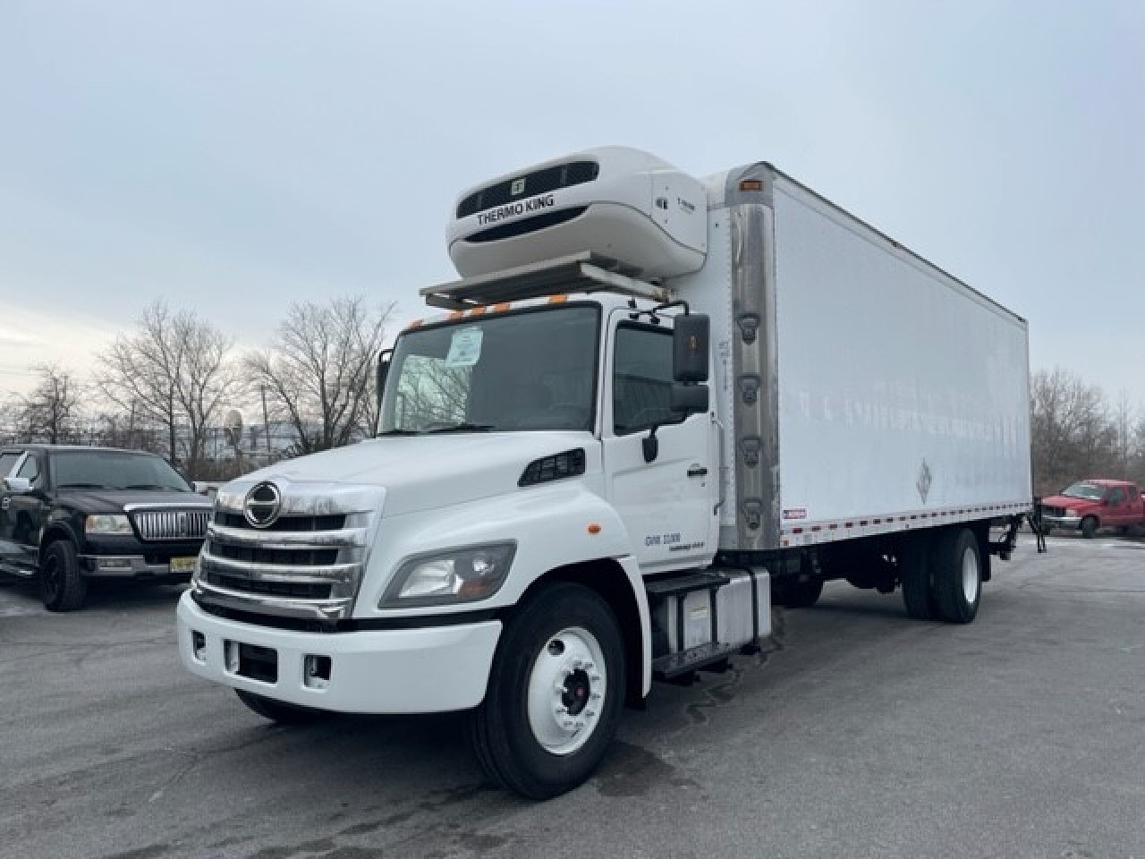 2019-hino-338-reefer-truck #2868