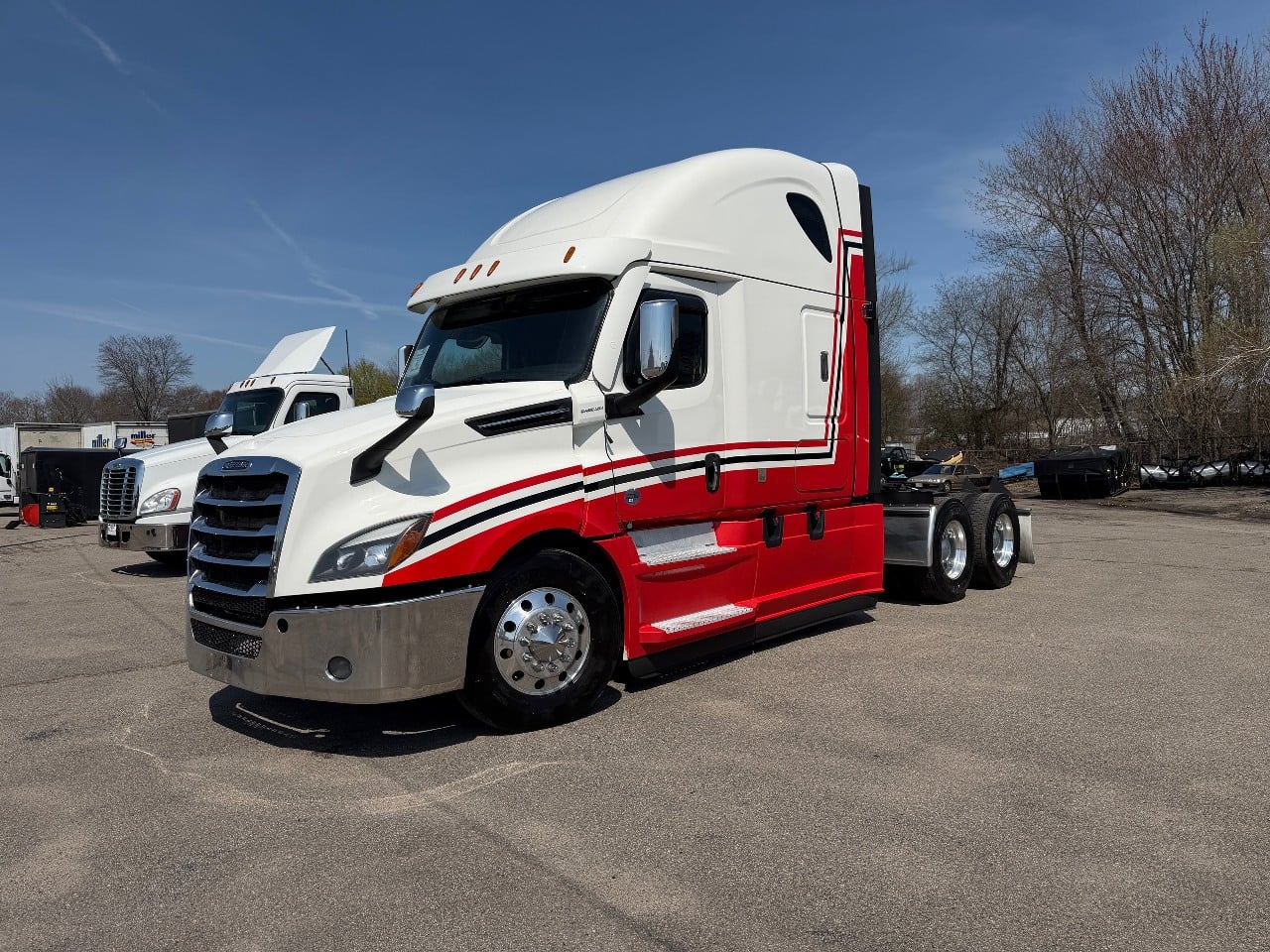 2020-freightliner-cascadia-126-sleeper #3300