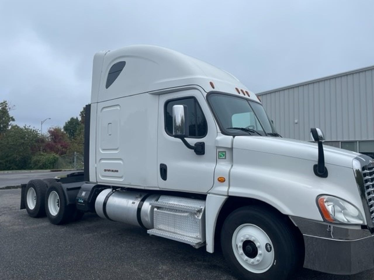 2020-freightliner-ca125slp-sleeper #4222