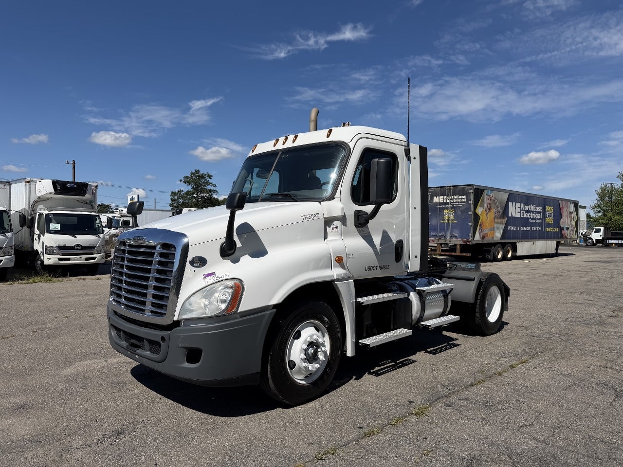 2020 Freightliner CASCADIA Daycab #4044 2020 Freightliner CASCADIA Daycab #4044