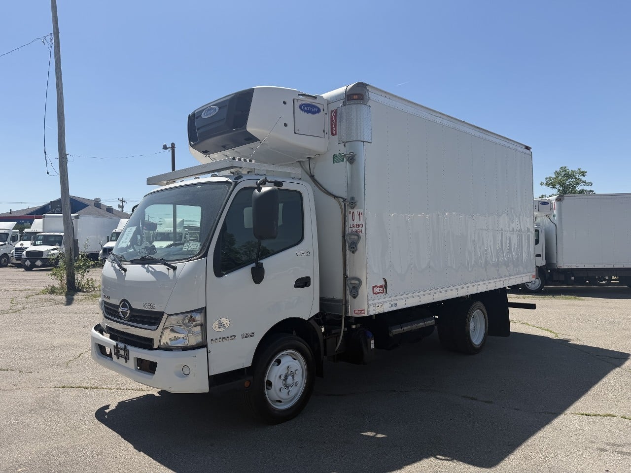 2020-hino-195-reefer-truck #4056