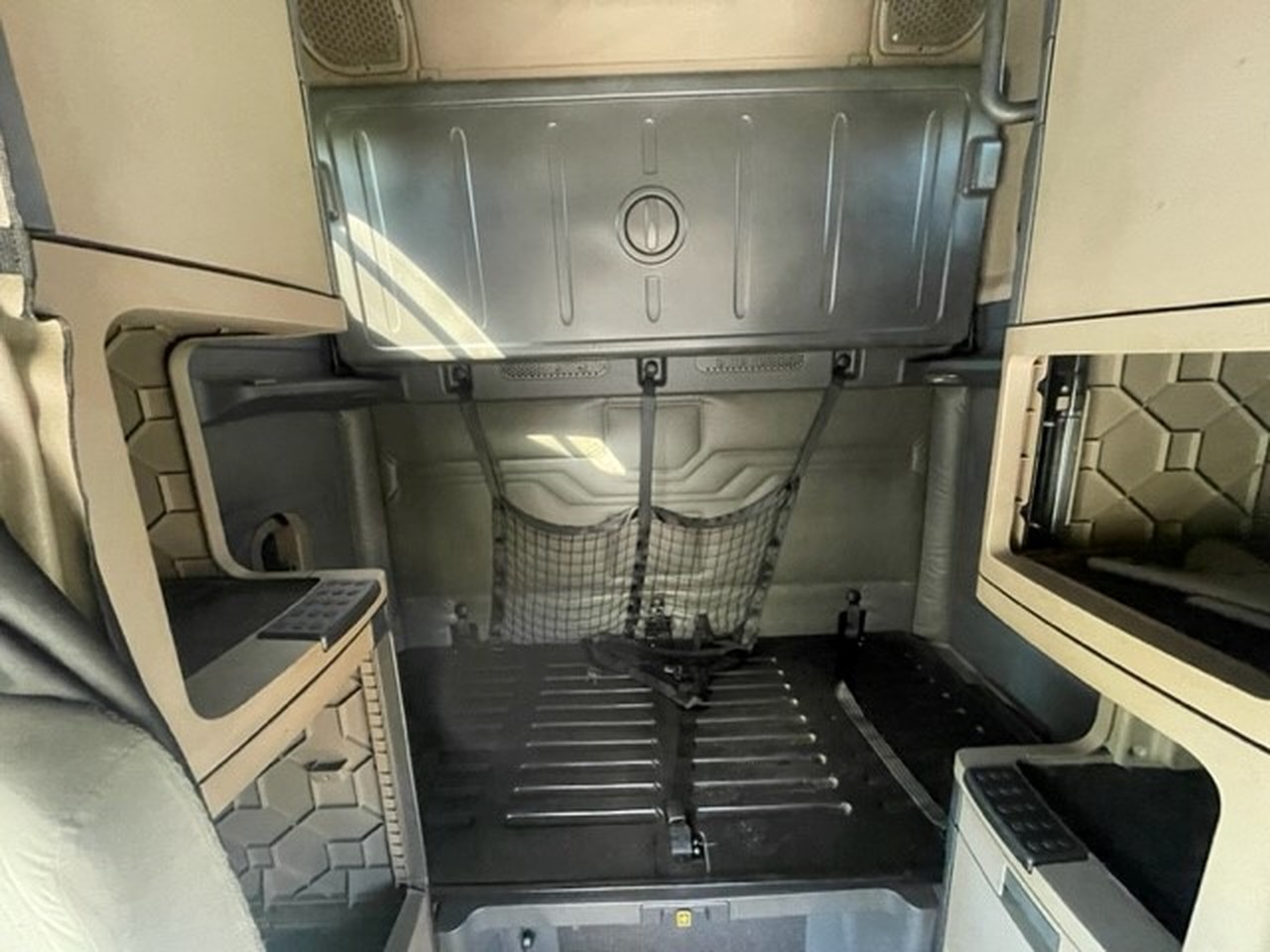 https://pub.imanpro.net/aaa/photo/6137/11.jpg?t=20261015124949