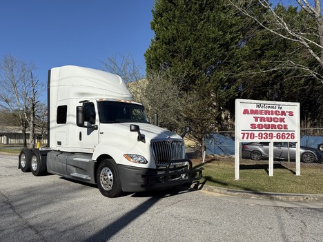 2018 INTERNATIONAL LT625 Tandem Axle Sleeper #10481 2018 INTERNATIONAL LT625 Tandem Axle Sleeper #10481