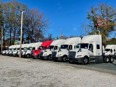 2018 INTERNATIONAL LT625 Tandem Axle Sleeper #10534