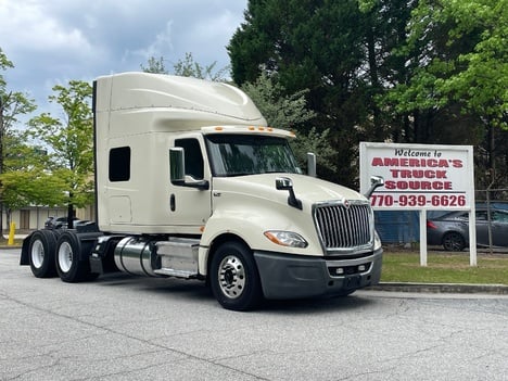 2020 INTERNATIONAL LT625 Tandem Axle Sleeper #10562 2020 INTERNATIONAL LT625 Tandem Axle Sleeper #10562
