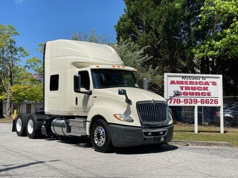 2020 INTERNATIONAL LT625 Tandem Axle Sleeper #10574 2020 INTERNATIONAL LT625 Tandem Axle Sleeper #10574