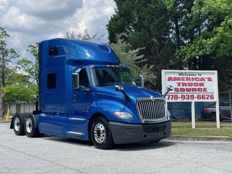 2021 INTERNATIONAL LT625E Tandem Axle Sleeper #10583 2021 INTERNATIONAL LT625E Tandem Axle Sleeper #10583