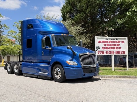 2021 INTERNATIONAL LT625 Tandem Axle Sleeper #10584 2021 INTERNATIONAL LT625 Tandem Axle Sleeper #10584