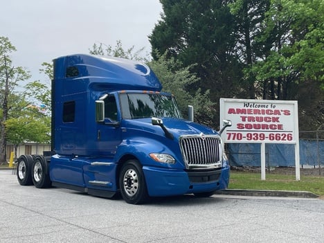 2021 INTERNATIONAL LT625 Tandem Axle Sleeper #10585 2021 INTERNATIONAL LT625 Tandem Axle Sleeper #10585