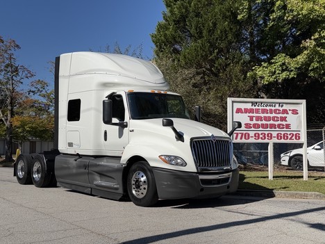 2023 INTERNATIONAL LT625 Tandem Axle Sleeper #10687