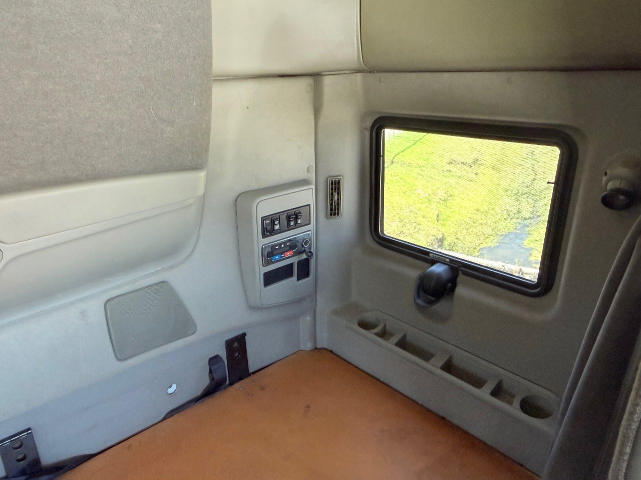 https://pub.imanpro.net/bestbuyts/photo/1365/15.jpg?t=20260721103150