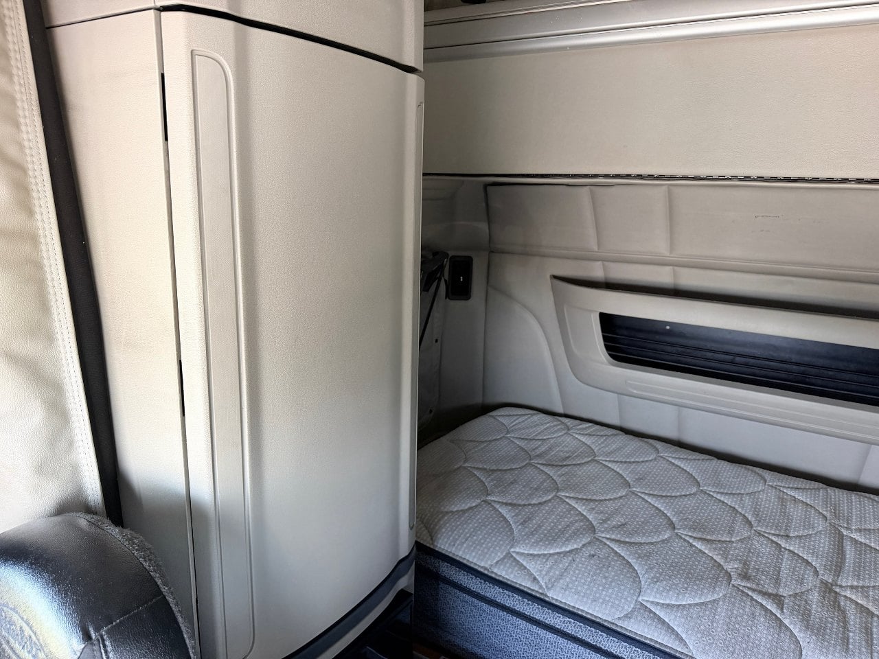https://pub.imanpro.net/bestbuyts/photo/1376/13.jpg?t=20260804112904