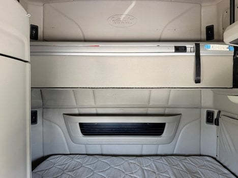 https://pub.imanpro.net/bestbuyts/photo/1376/TH_14.jpg?20260804112916