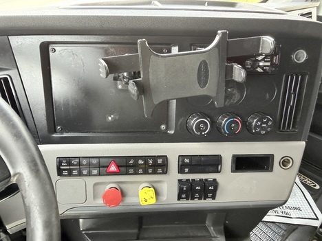 https://pub.imanpro.net/bestbuyts/photo/1379/TH_12.jpg?20260805160338