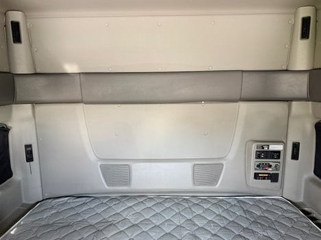 https://pub.imanpro.net/bestbuyts/photo/1387/TH_12.jpg?20260814133721