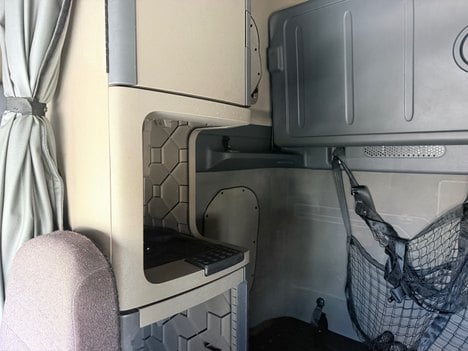 https://pub.imanpro.net/bestbuyts/photo/1392/TH_13.jpg?20260818160623
