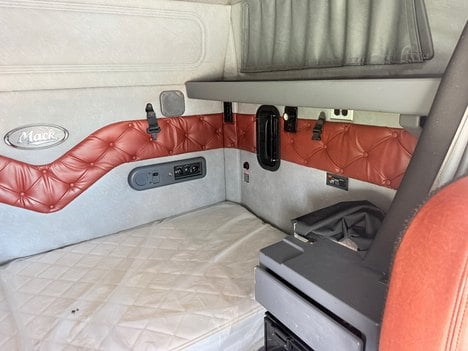 https://pub.imanpro.net/bestbuyts/photo/1393/TH_15.jpg?20260824084925