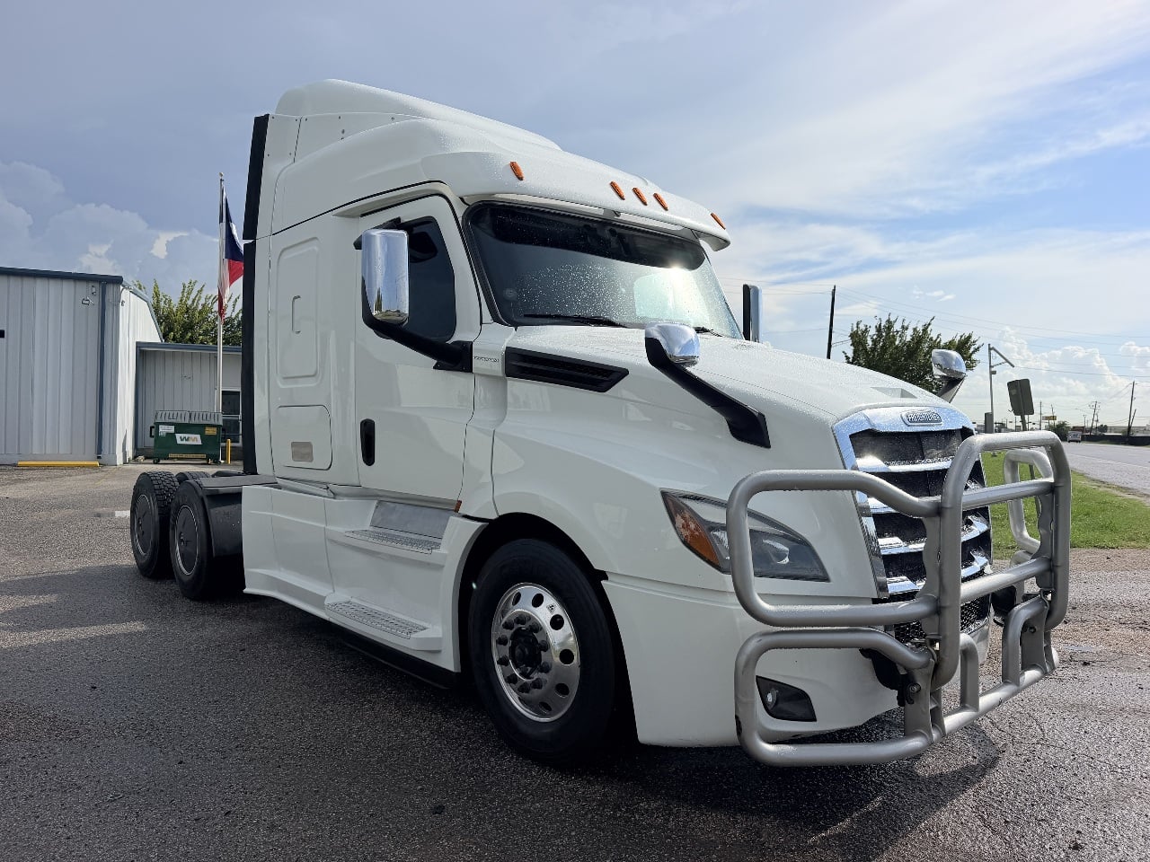 2020-freightliner-cascadia-126-sleeper #4019