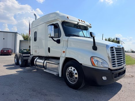 2020-freightliner-cascadia-125-tandem-axle-sleeper #1423