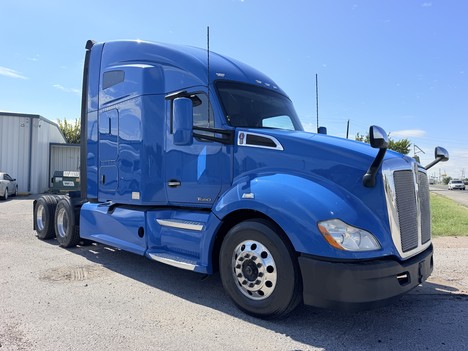 2020-kenworth-t680-tandem-axle-sleeper #1434