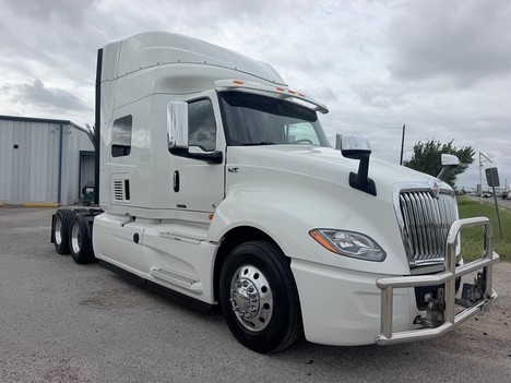 2020-international-lt-625-tandem-axle-sleeper #1436