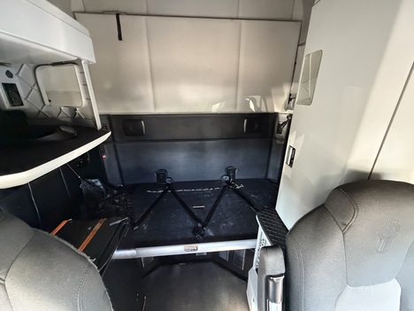 https://pub.imanpro.net/c1truck/photo/1110/13.jpg?20260928141509