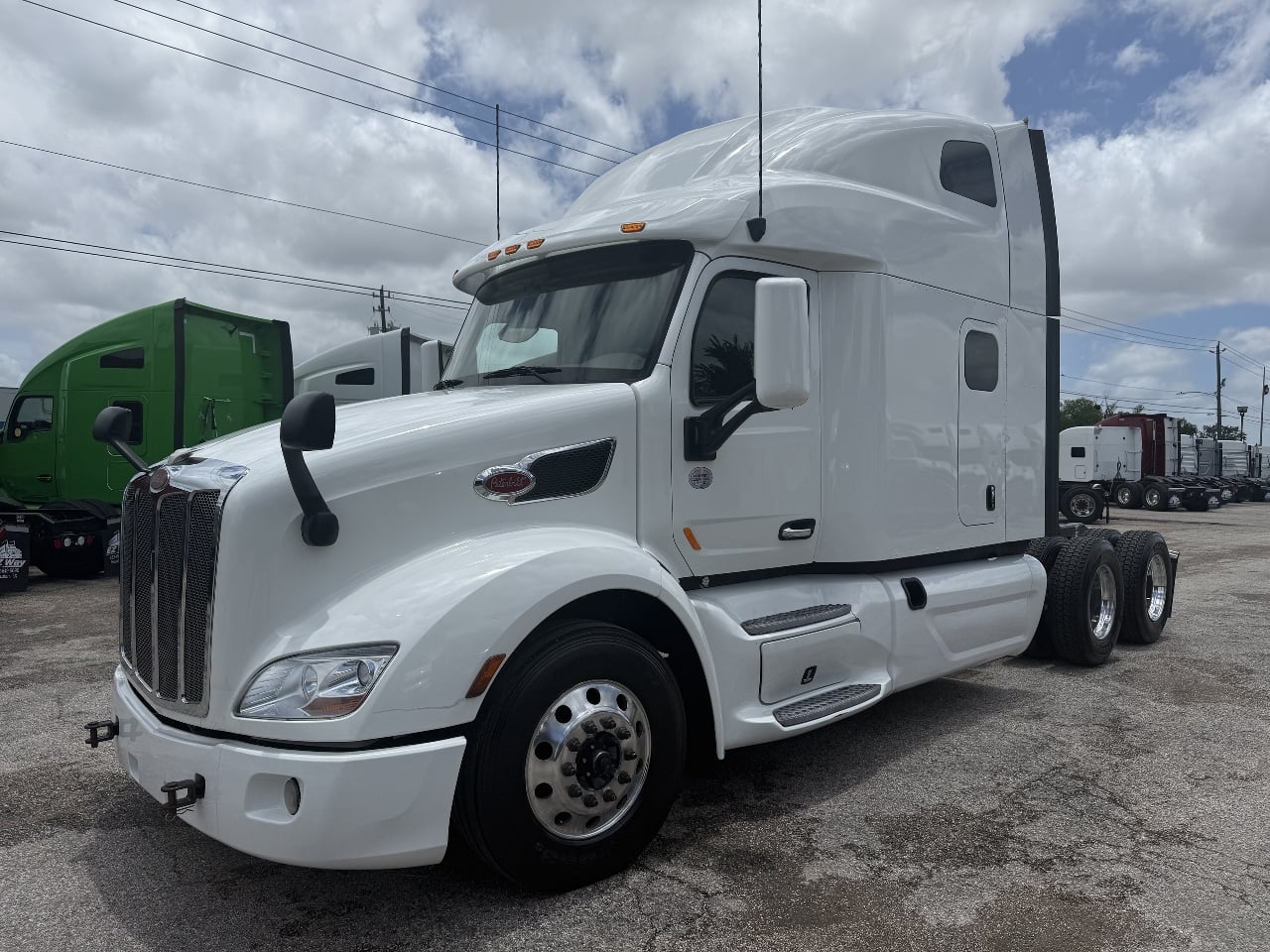 2022-peterbilt-579-sleeper #3532