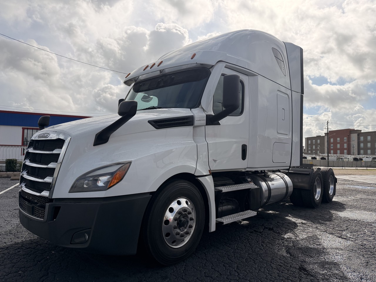 2022-freightliner-cascadia-126-sleeper #4152