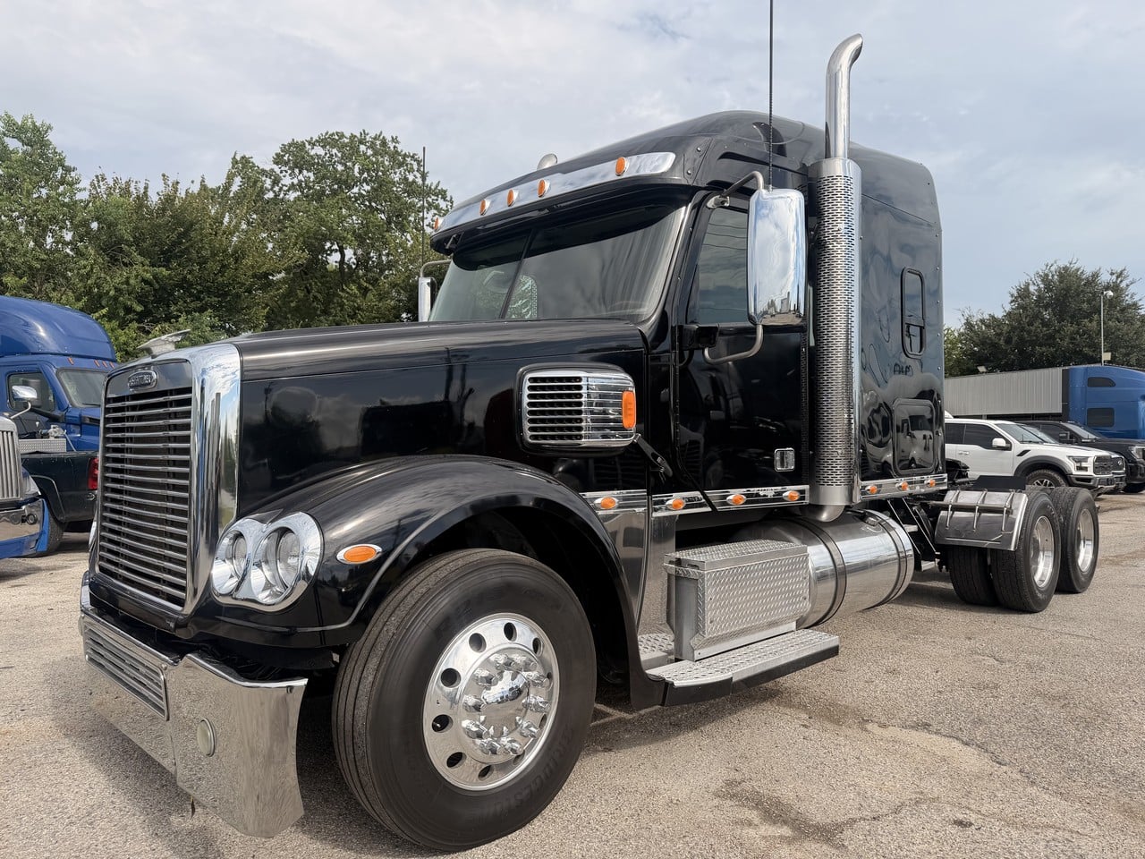 2018-freightliner-coronado-sleeper #4154