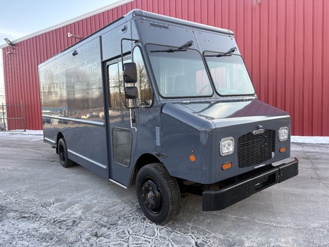 2021 FREIGHTLINER MT45 16’ Stepvan Step Van #1031