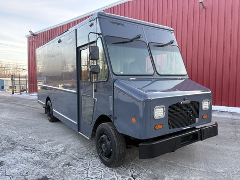 2020 FREIGHTLINER MT45 16’ Stepvan Step Van #1032