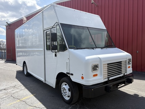 2021 FORD F59 P1000 18’ Stepvan Step Van #1041