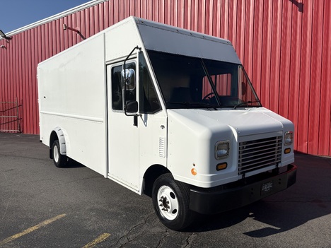 2013 FORD E-350 P900 16’ Step Van #1053