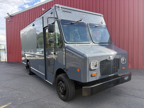 2020 FREIGHTLINER MT45 16’ Stepvan Step Van #1054