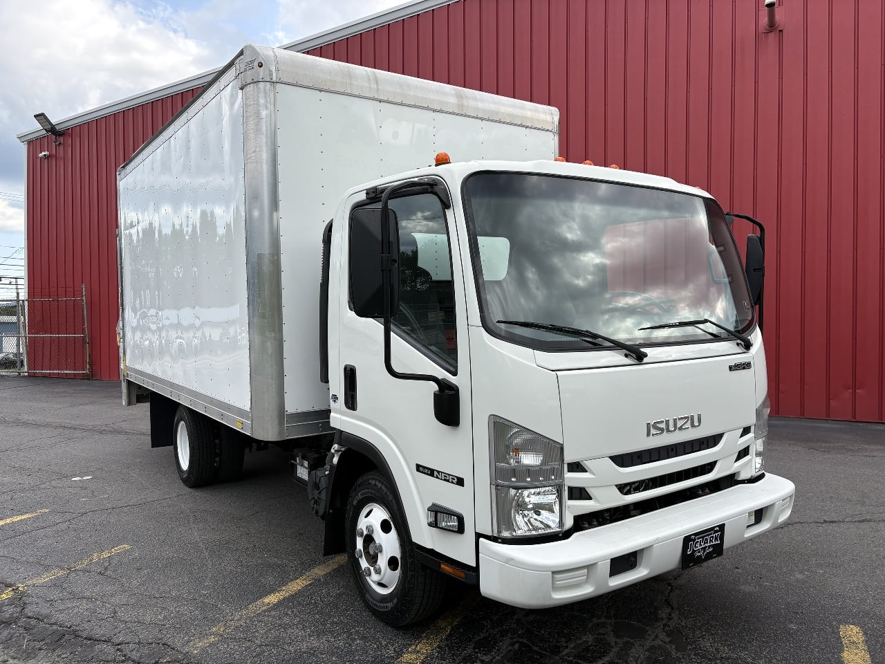 2021 ISUZU NPR Box Van Truck #1 2021 ISUZU NPR Box Van Truck #1