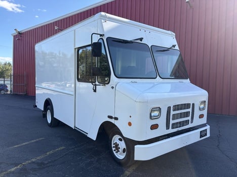 2017 FORD E-350 12’ P500 Step Van #1059