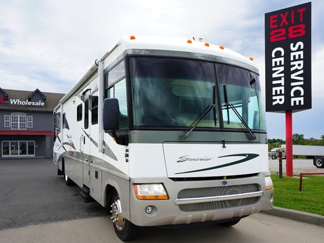 2005 WINNEBAGO 37B RV - Motorhome #4142 2005 WINNEBAGO 37B RV - Motorhome #4142