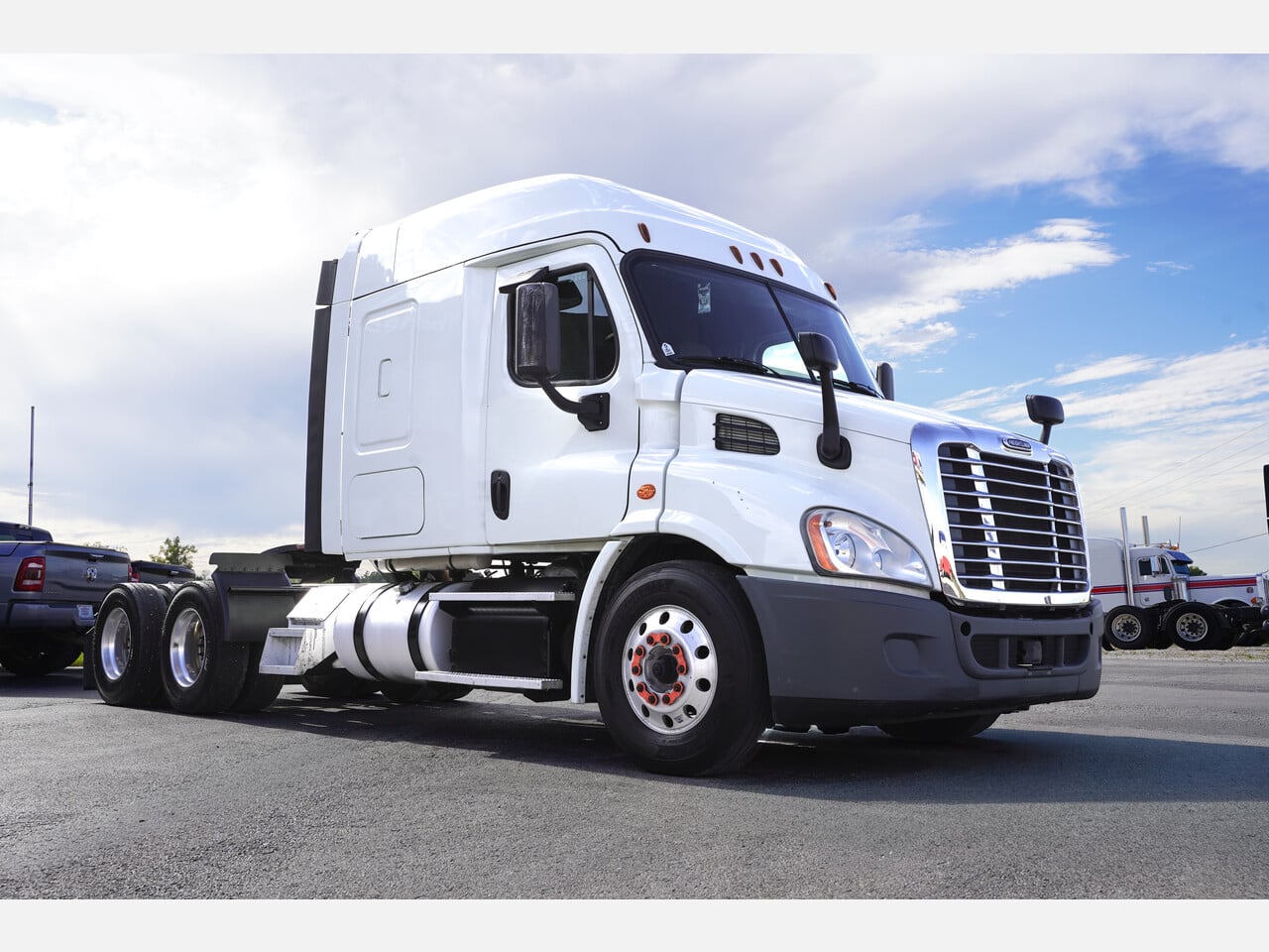 2019 FREIGHTLINER cascadia Sleeper #4156