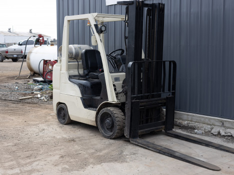 https://pub.imanpro.net/kdequip/photo/1447/abCEz_forklift-38.jpg