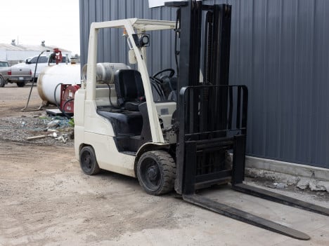 https://pub.imanpro.net/kdequip/photo/2980/zrJAF_forklift-38.jpg