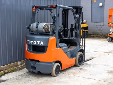 https://pub.imanpro.net/kdequip/photo/5259/UzzQ6_3565Toyota3618-5.jpg