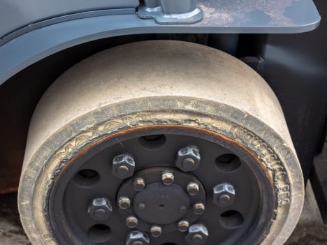 https://pub.imanpro.net/kdequip/photo/5259/Ya2qR_3565Toyota3618-1.jpg