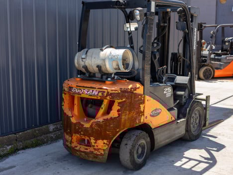 https://pub.imanpro.net/kdequip/photo/5308/RwrsI_3592Doosan2824-05.jpg